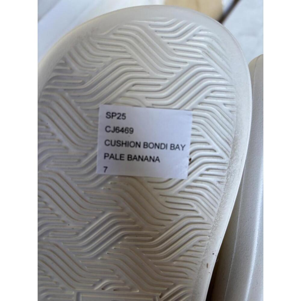 REEF Women's Cushion Bondi Bay Pale Banana Size 7 Medium Width Brand New - Picture 3 of 5